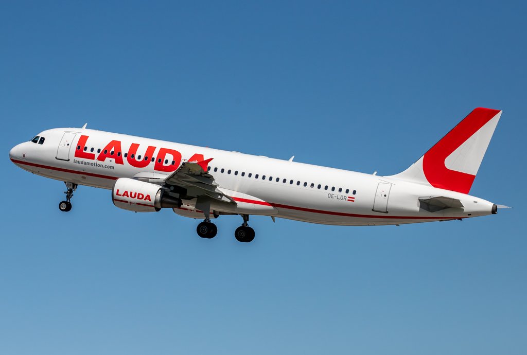 LaudaMotion / OE-LOR / Airbus A320-214