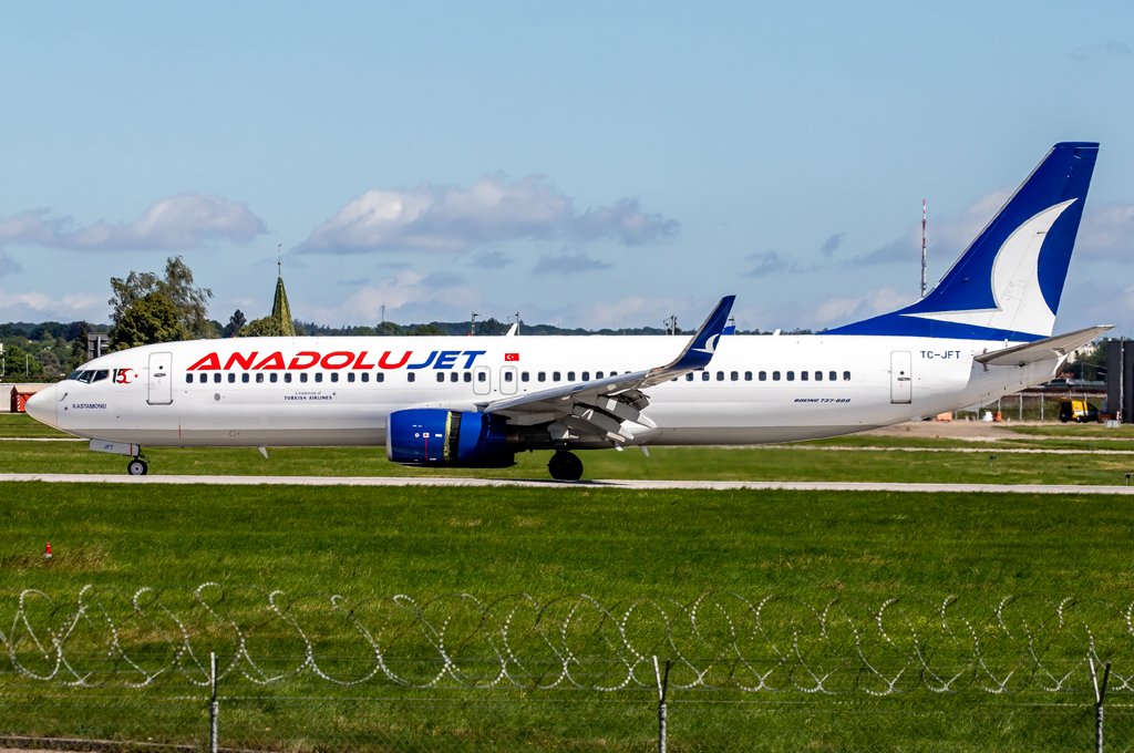 AnadoluJet / TC-JFT / Boeing 737-8F2