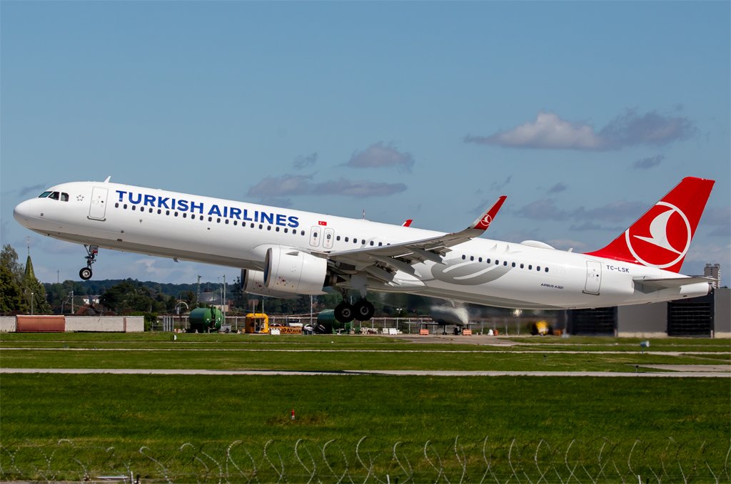 Turkish Airlines / TC-LSK / Airbus A321-271NX