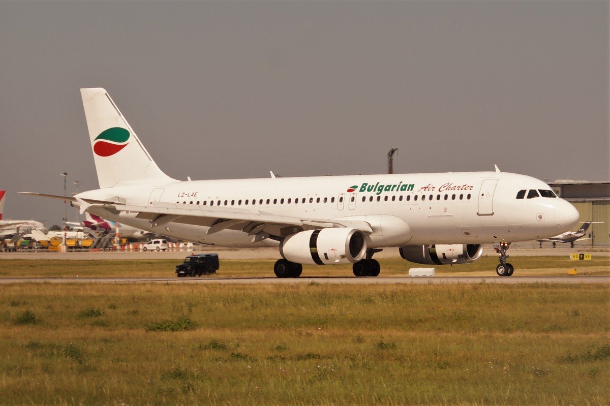 LZ-LAE     A320-231    Bulgarian Air Charter