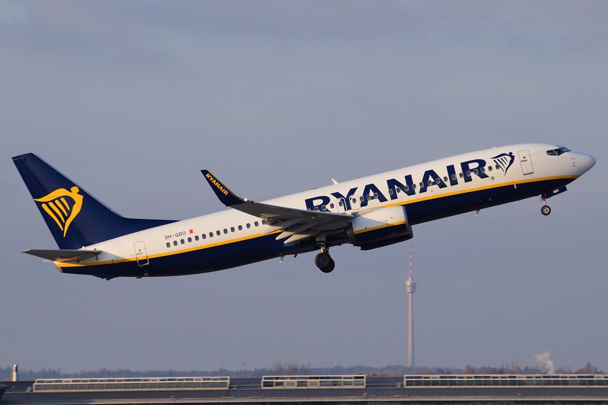 9H-QBO 737-8AS Ryanair