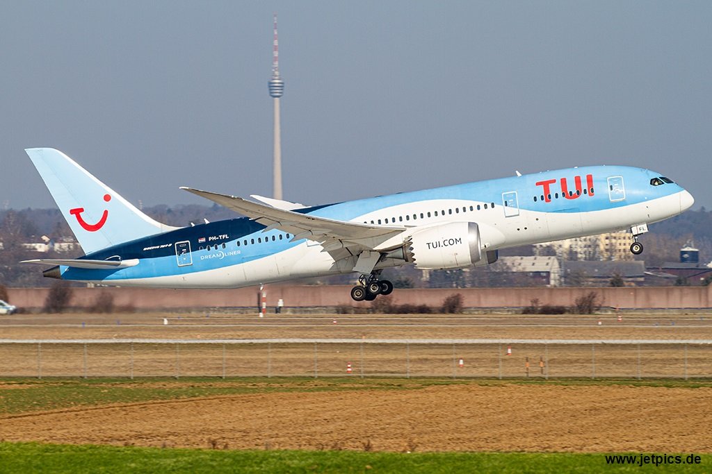 PH-TFL280221.jpg