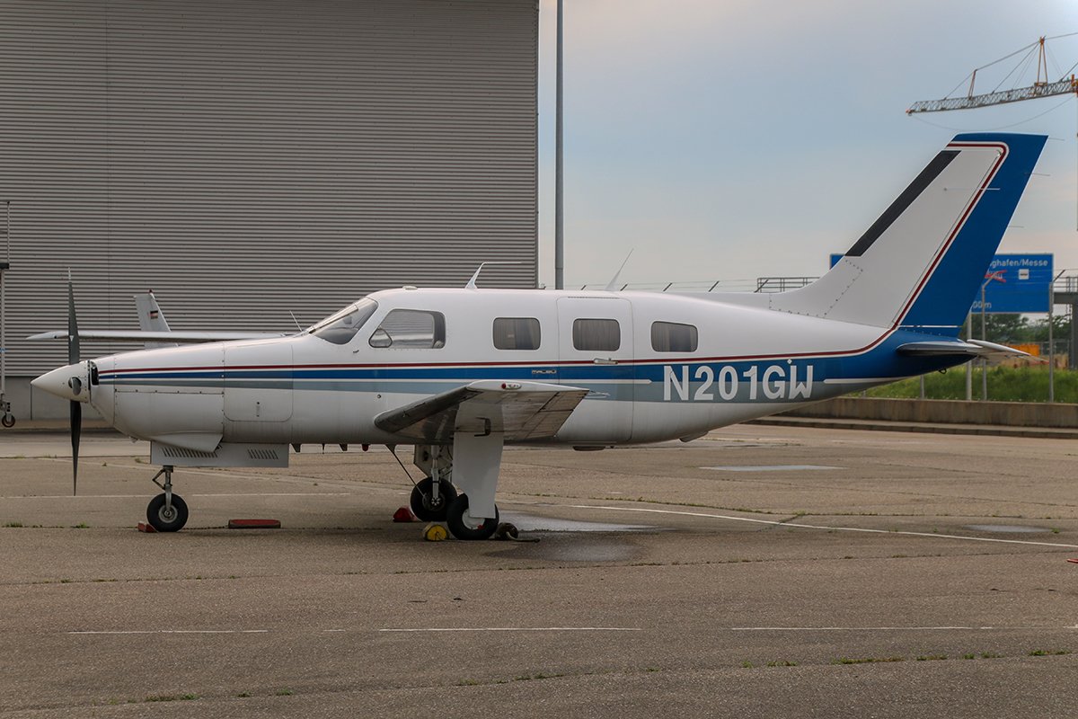 Private Piper PA-46-310P Malibu N201GW