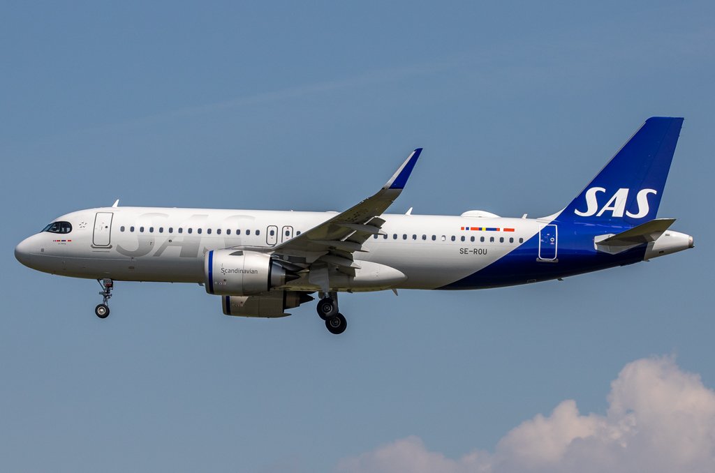 Scandinavian Airlines / Airbus A320-251N