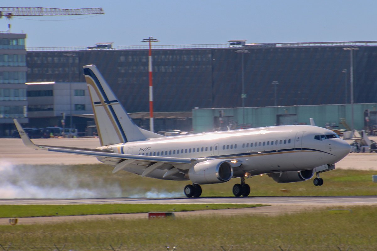 GainJet Ireland Boeing 737-700 BBJ 2-SGSG