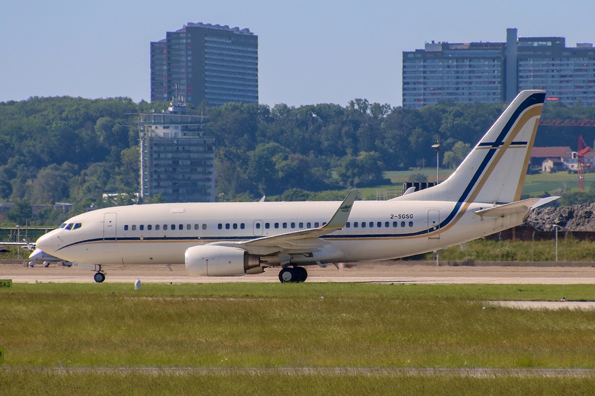 GainJet Ireland Boeing 737-700 BBJ 2-SGSG