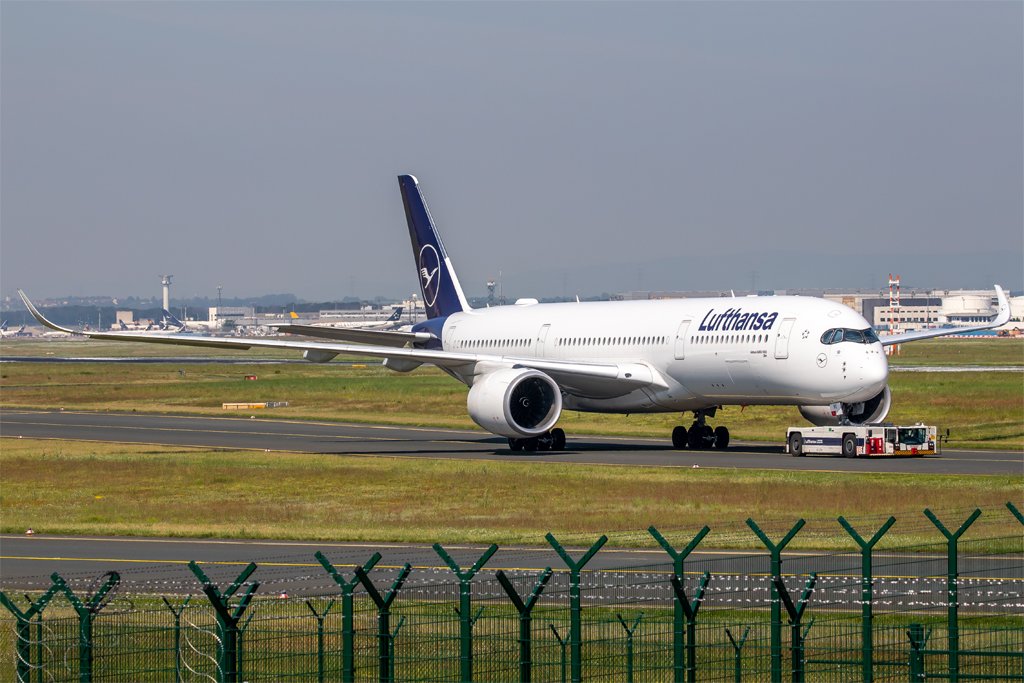 Lufthansa / D-AIXO / Airbus A350-941