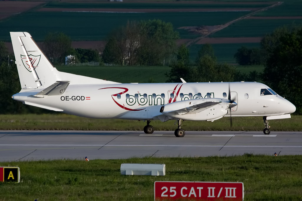 OE-GOD, Saab 340, Robin Hood