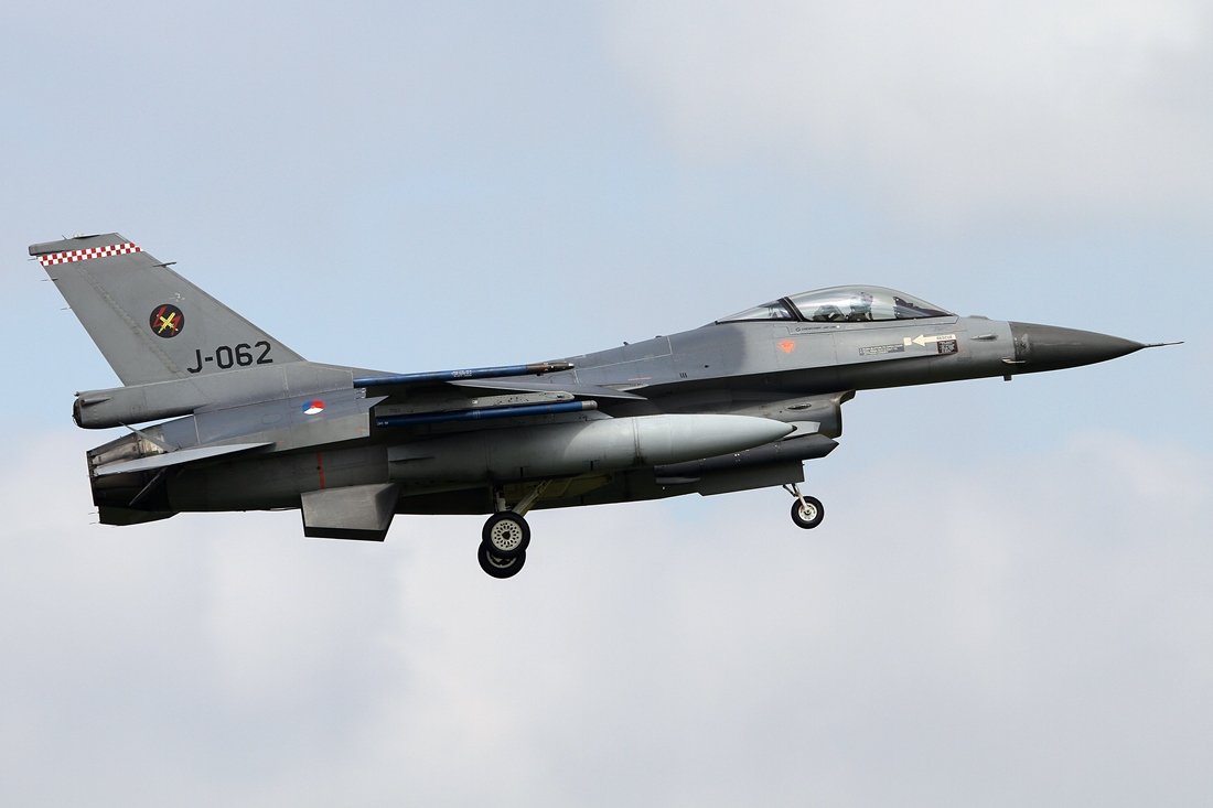 Niederlande - Royal Air Force General Dynamics F-16AM Fighting Falcon J-062