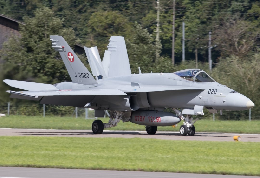 J-5020 F-18C