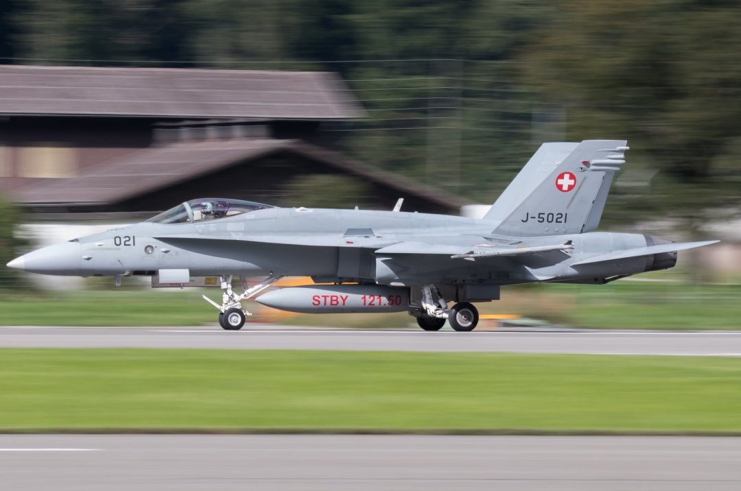 J-5021 F-18C