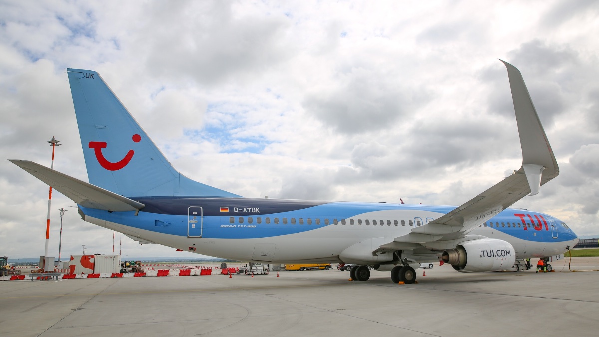 TUI D-ATUK B737-800