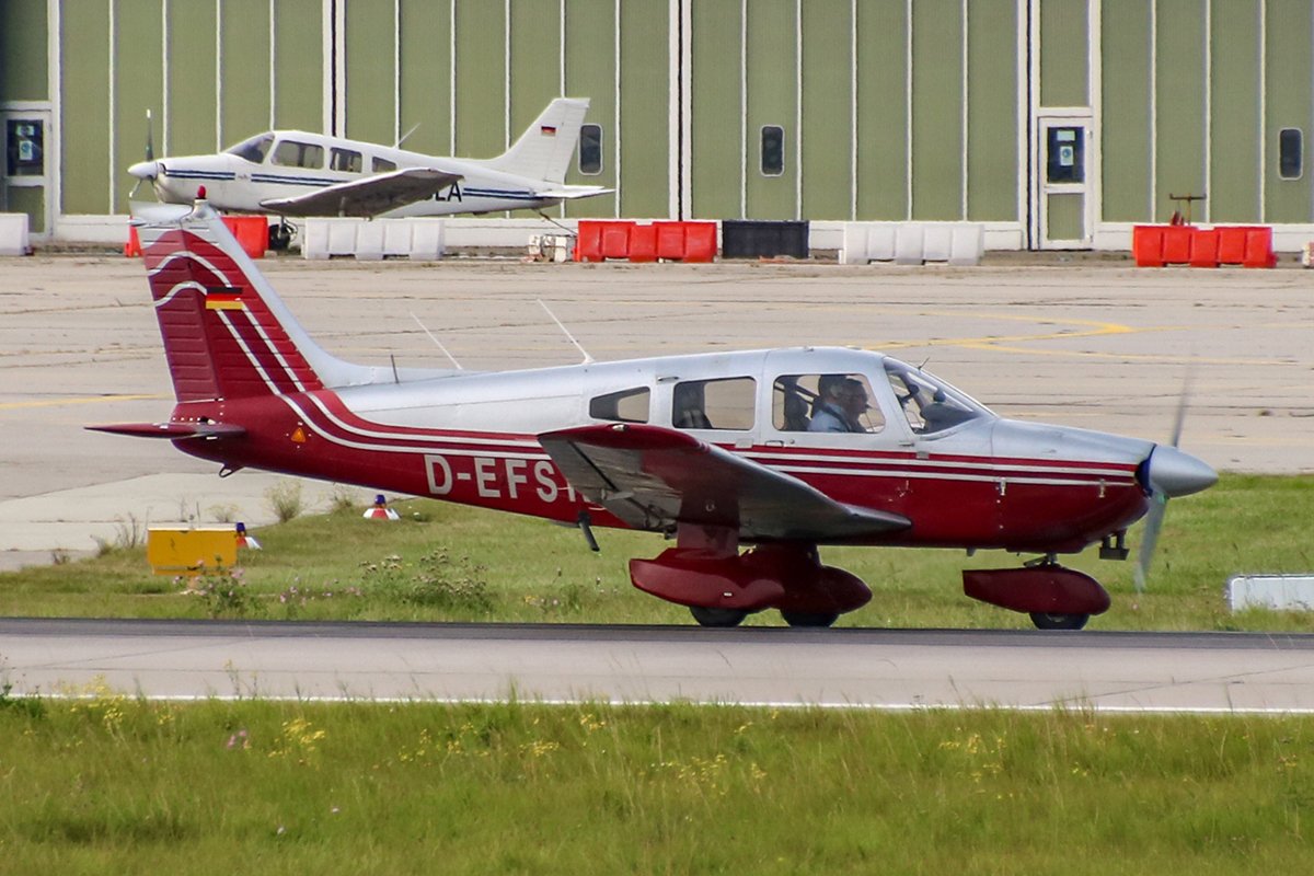 Aero-Beta Flight Training PA-28-181 Archer II D-EFSR