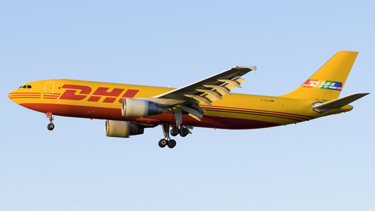 d-aeao dhl pride.jpg