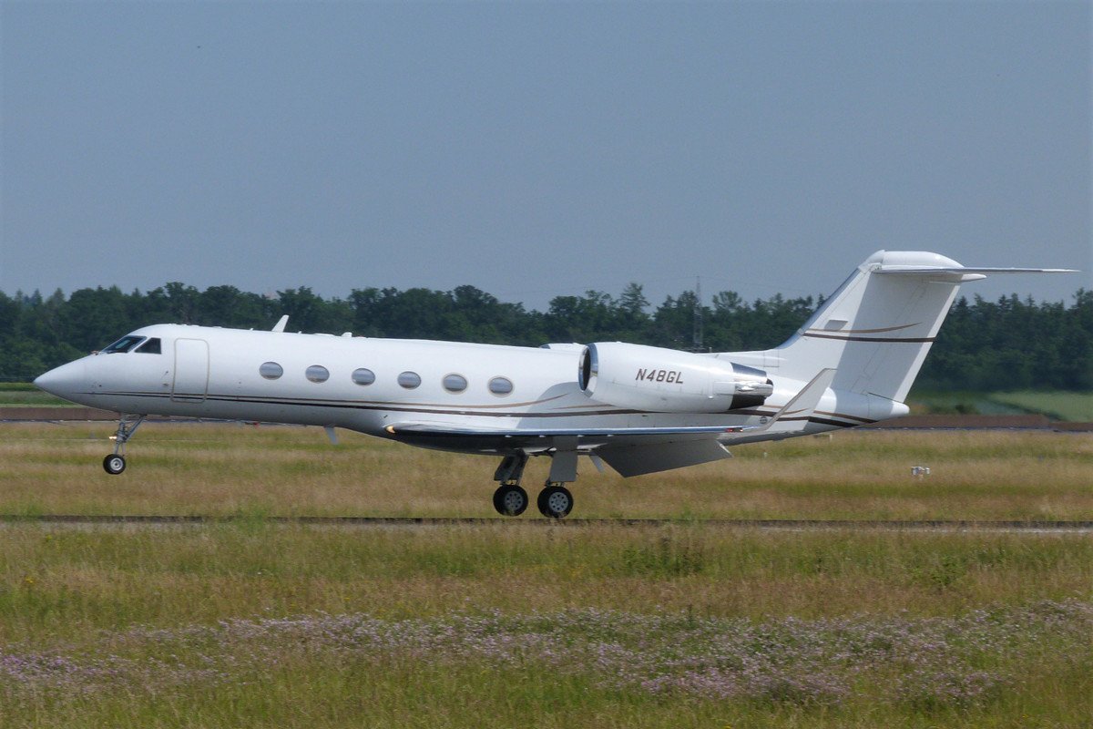 N48GL.   Gulfstream G-IV.    Phoenix Air