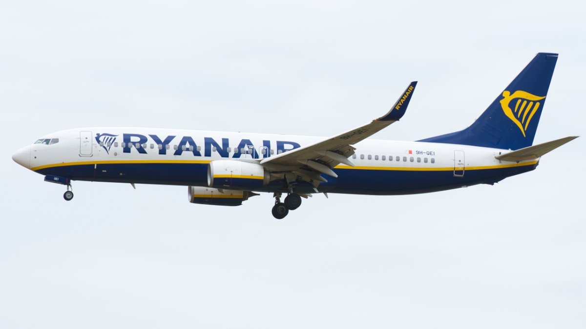 9H-QEI Ryanair B737-8AS