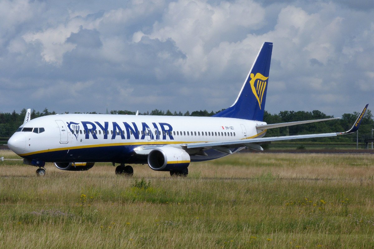 9H-QEI.    737-8AS.      Ryanair