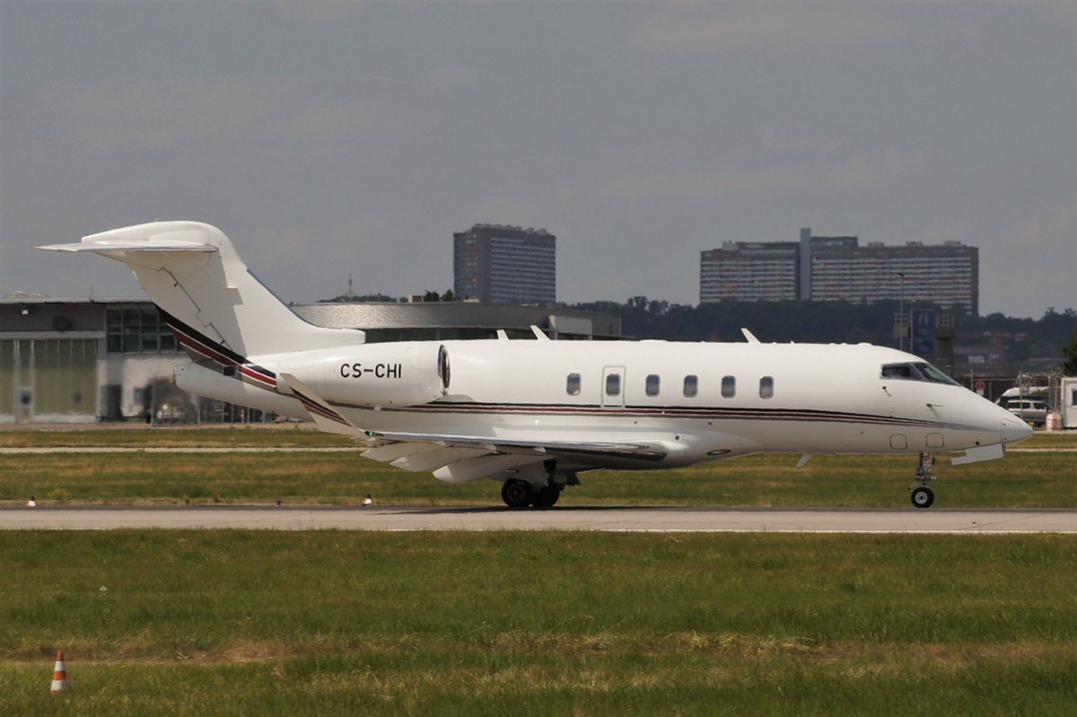 CS-CHI     Bombardier Challenger 350    Netjets