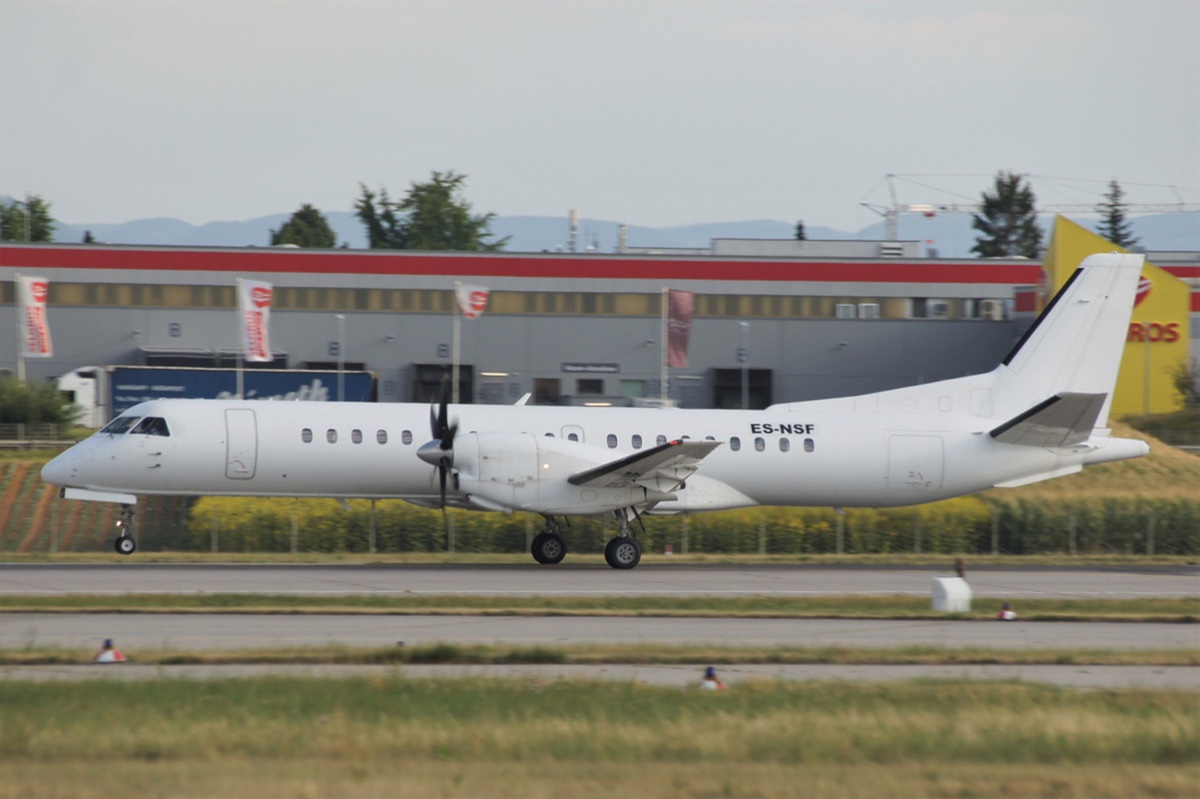 ES-NSF.     Saab 2000.   Nyxair