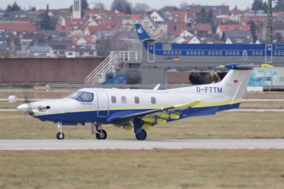 D-FTTM /2203     Pilatus PC-12NGX