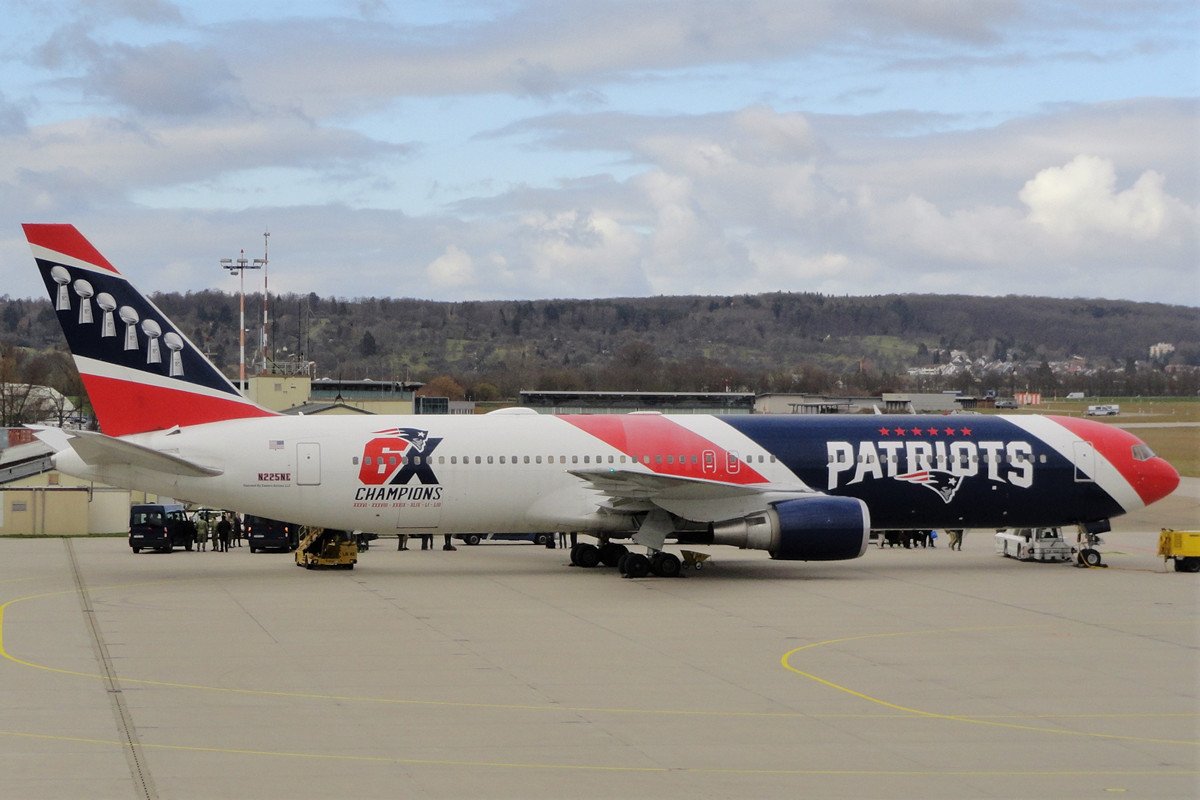 N225NE. 767-323ER. Eastern Airlines