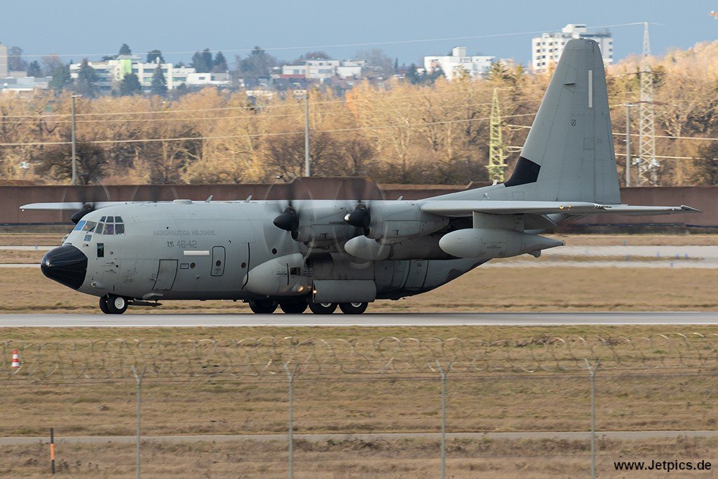 MM62177250223.jpg