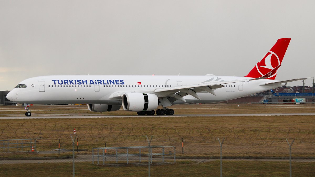 TC-LGK.jpg