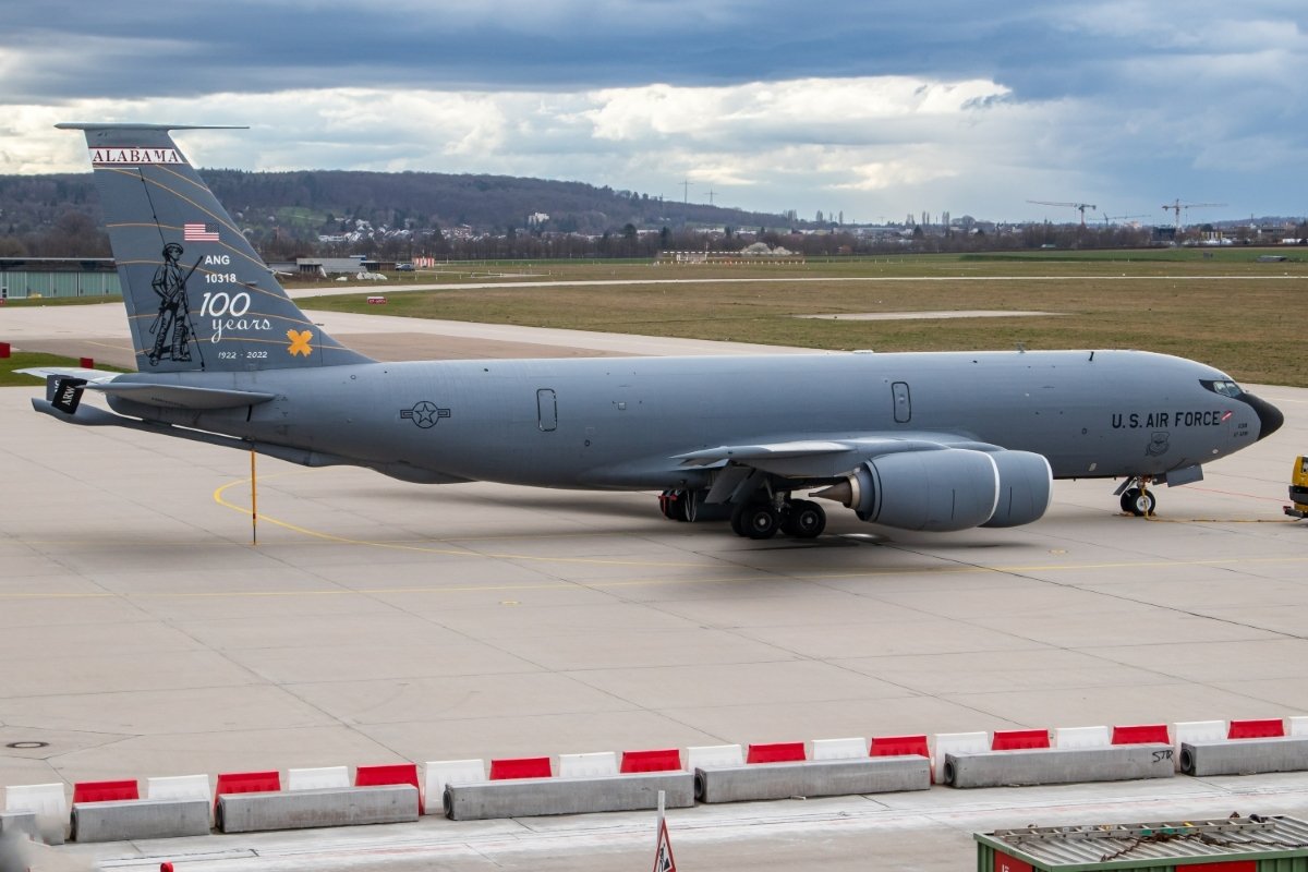 19.3.2023_USAirForce_61-0318_KC-135__instagram.jpg