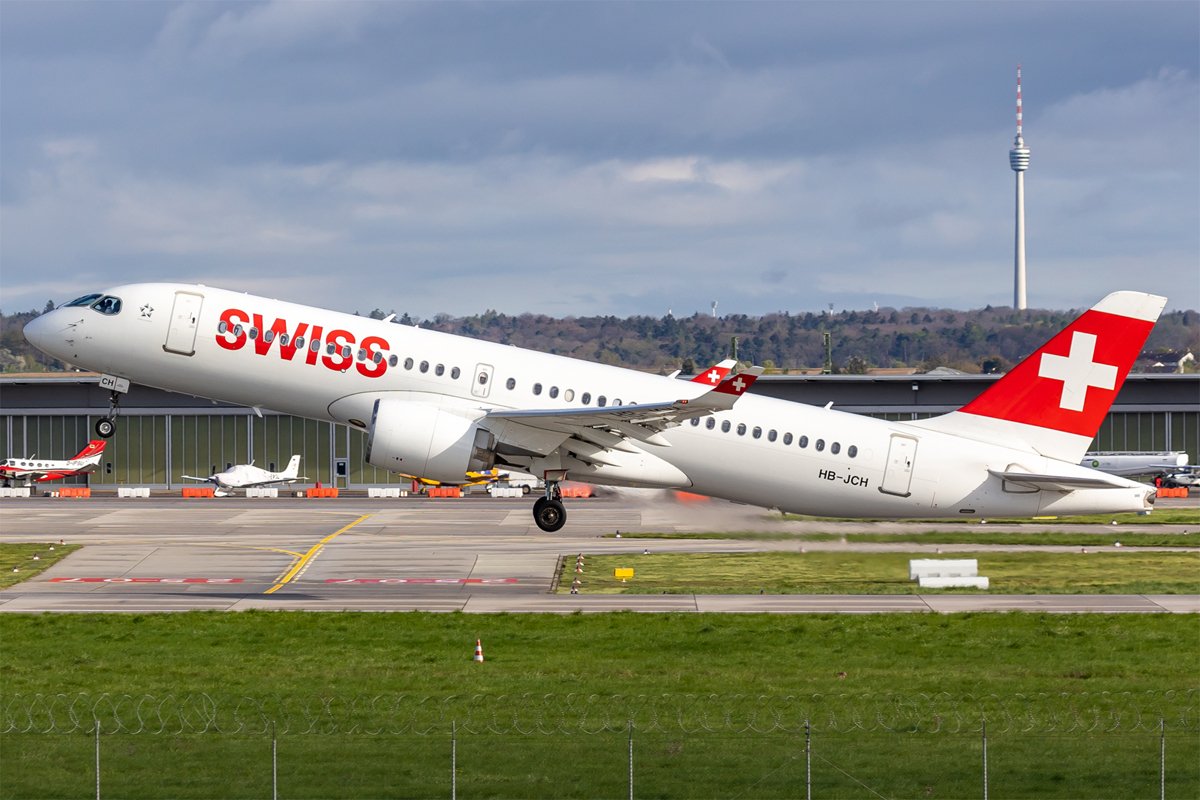 Swiss / HB-JCH / Bombardier CSeries CS300