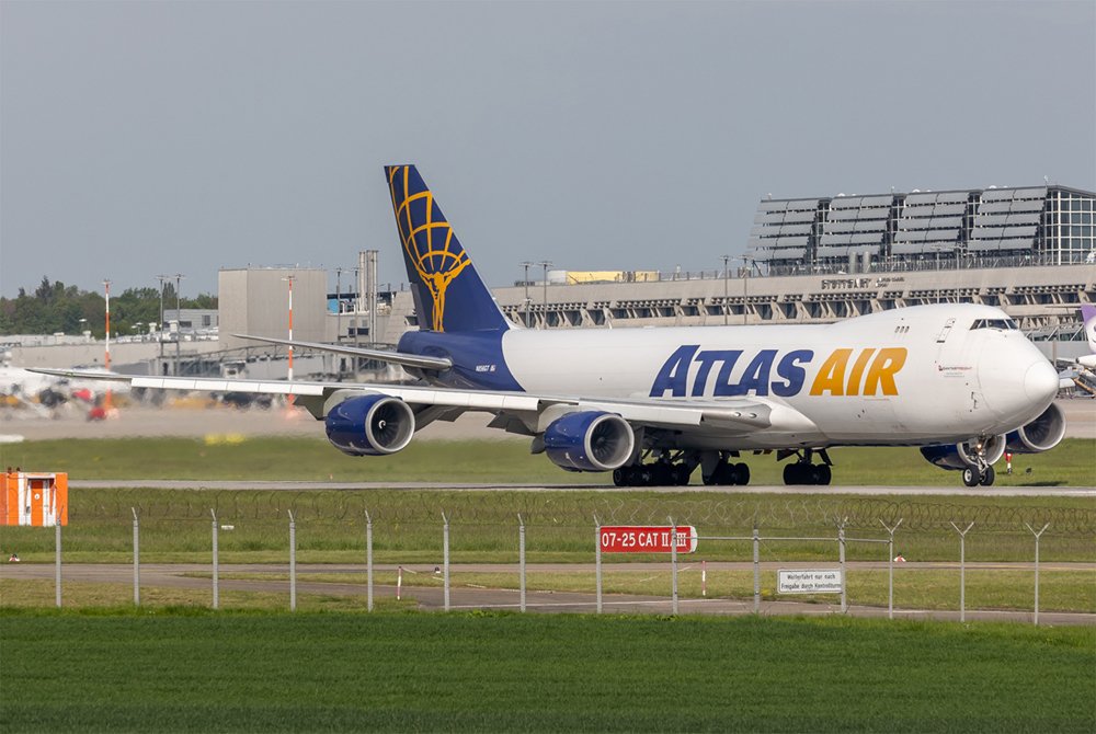 Atlas Air / N856GT / Boeing 747-87UF