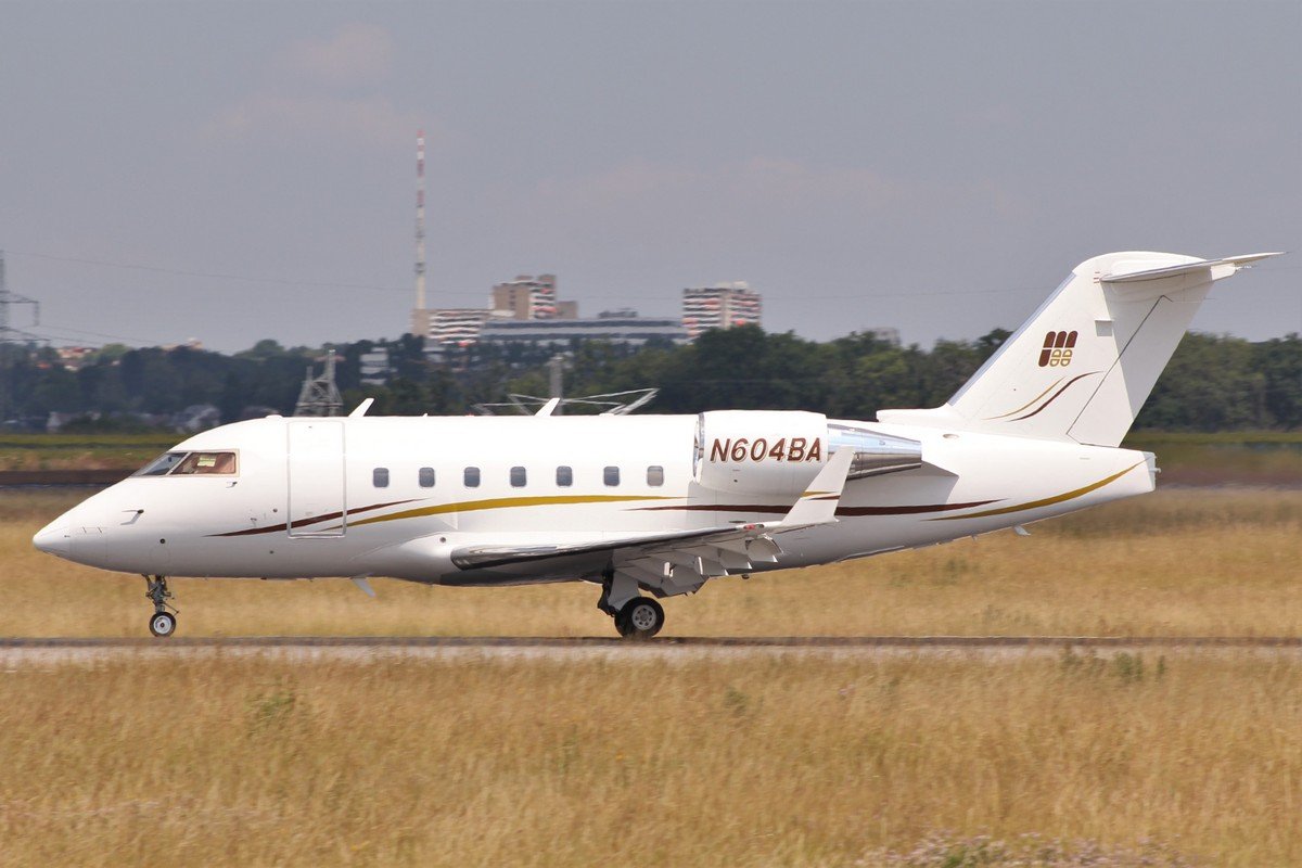 N604BA Bombardier Challenger CL-600-2B16