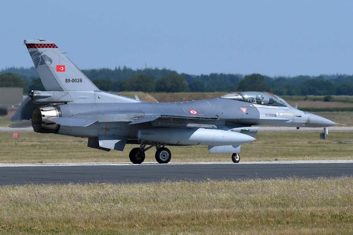 89-0026.jpg