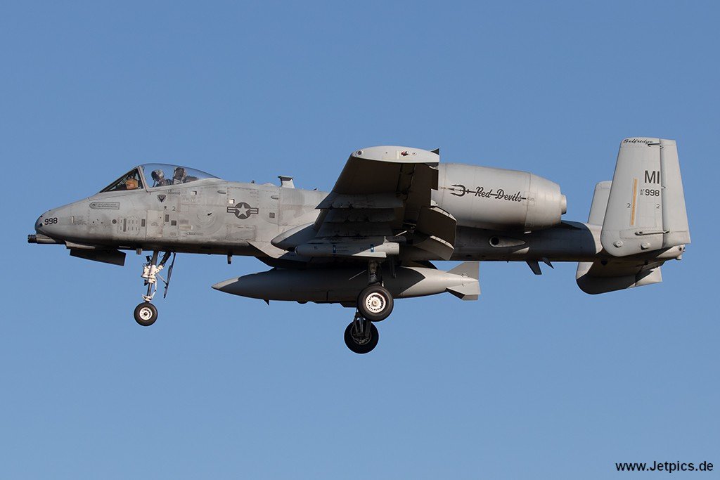 81-0998130623.jpg