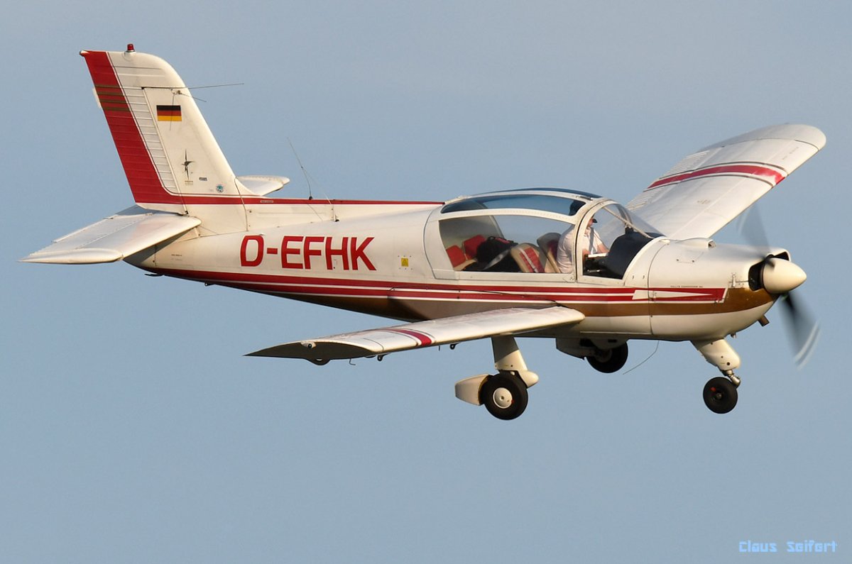 D-EFHK.jpg