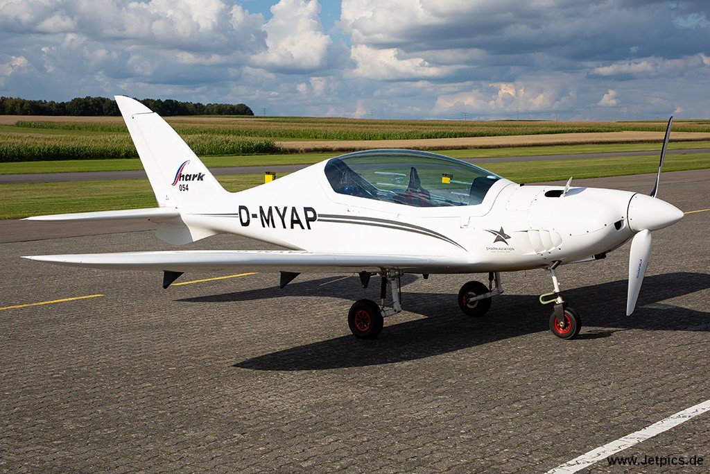 D-MYAP050823.jpg