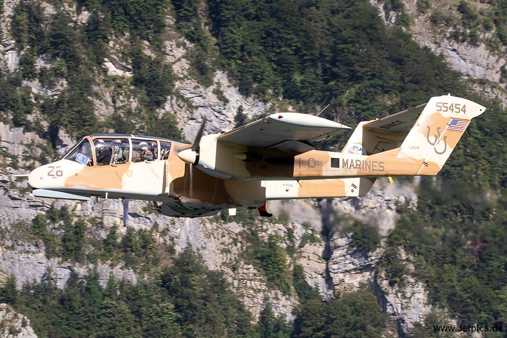 F-AZKM180823.jpg