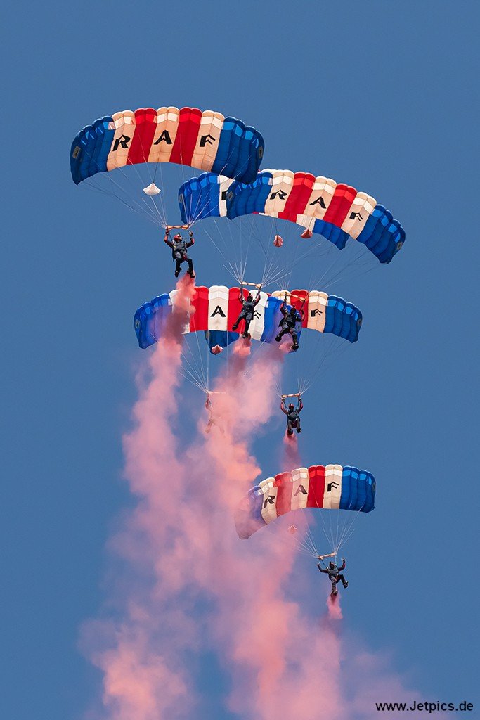 Falcons180823c.jpg