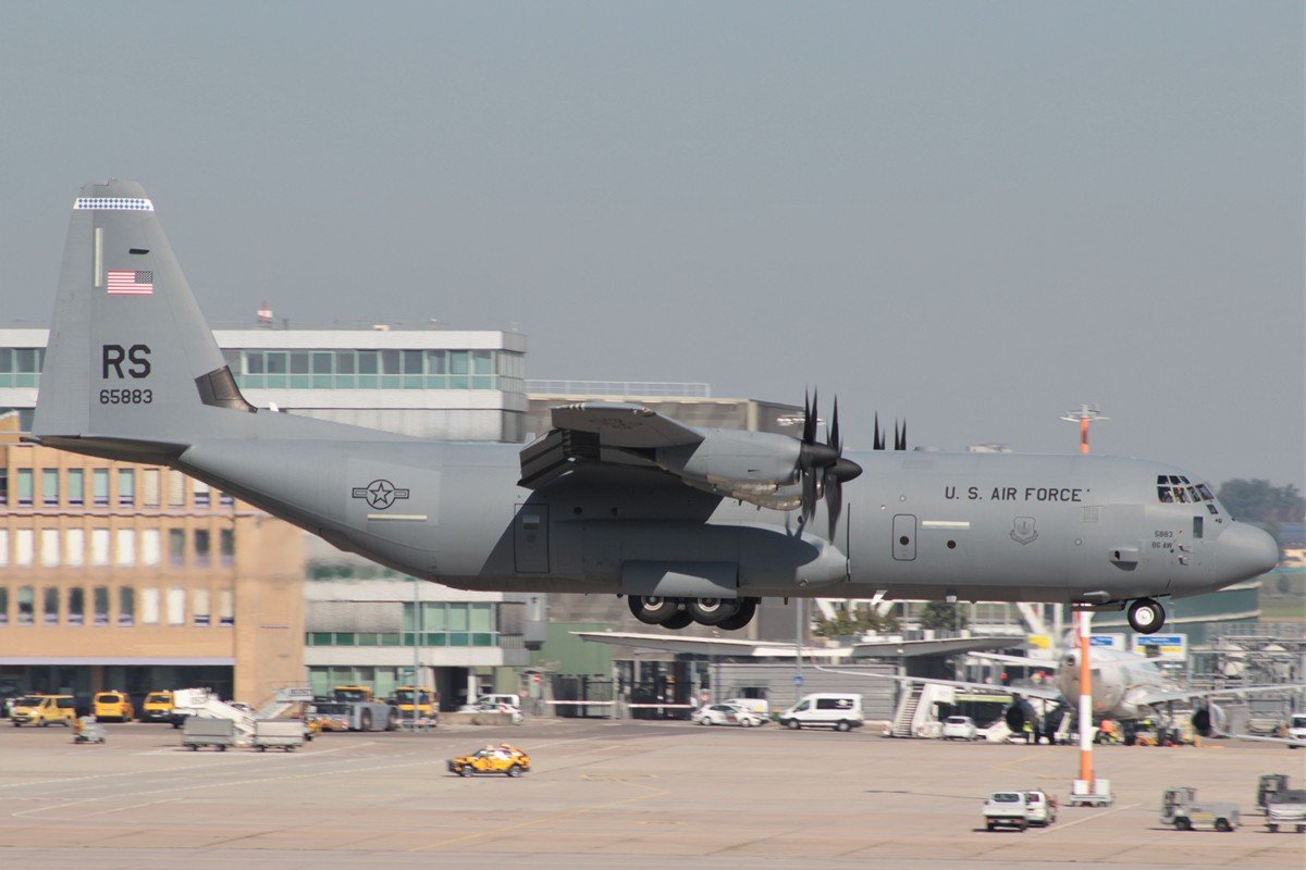 16-5883/RS     C-130J-30       USAFE