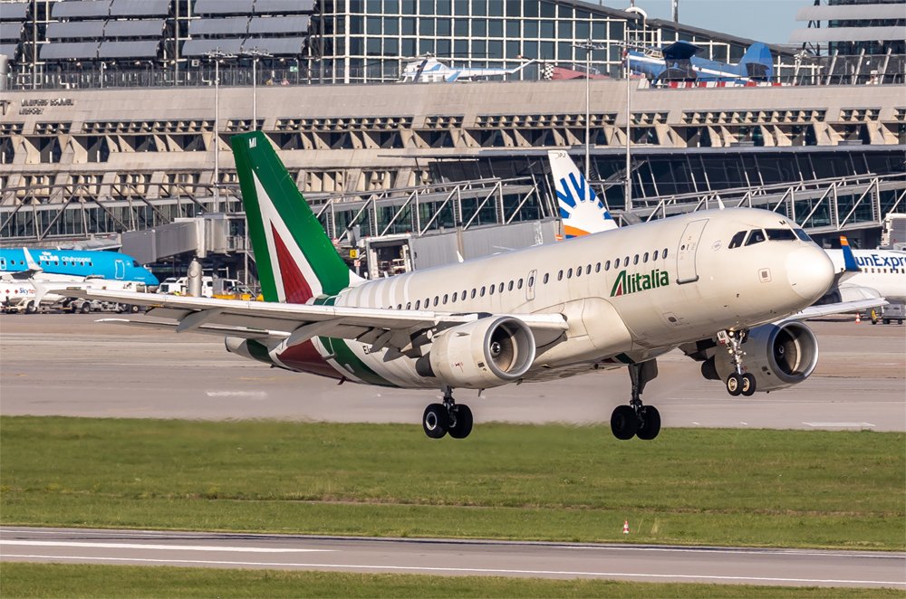 Alitalia (ITA Airways) / EI-IMI / Airbus A319-112