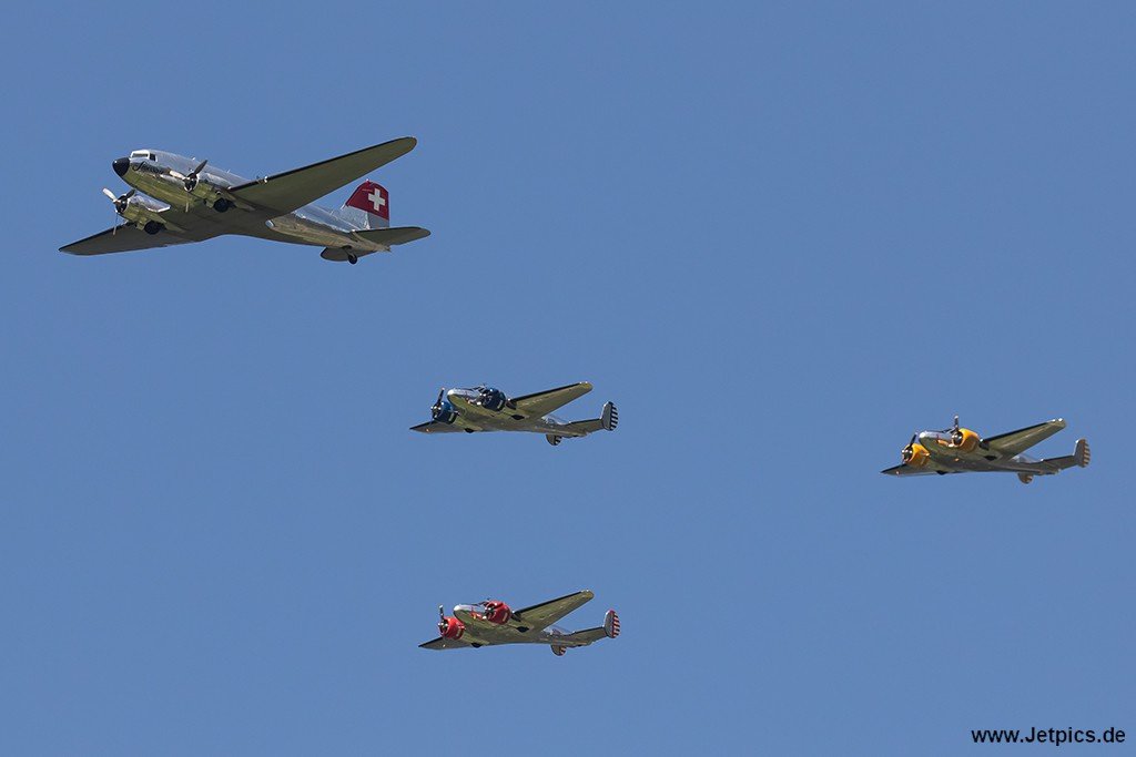 N431HM180823.jpg
