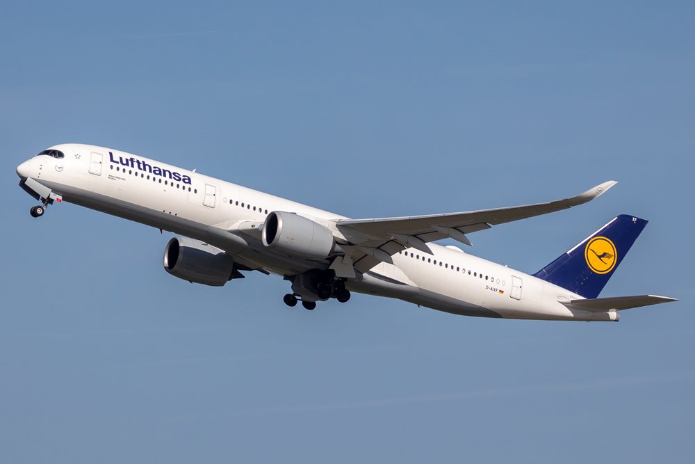 Lufthansa / D-AIXF / Airbus A350-941
