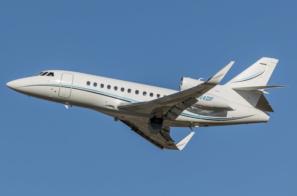 Private / N4DF / Dassault Falcon 900EX