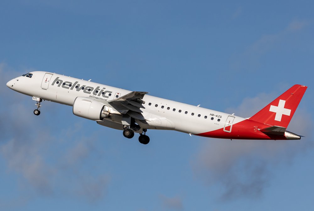 Helvetic / HB-AZG / Embraer 190-300STD