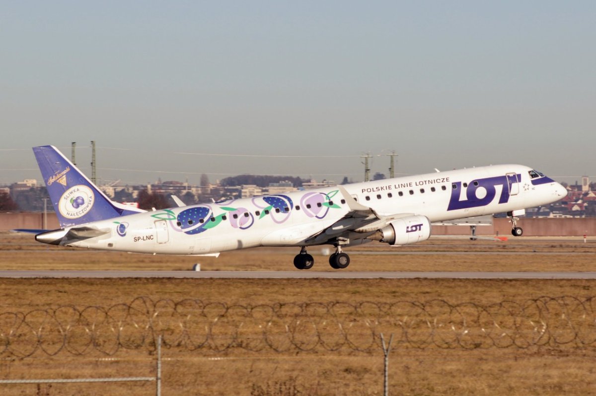 SP-LNC Embraer 195LR LOT Airlines