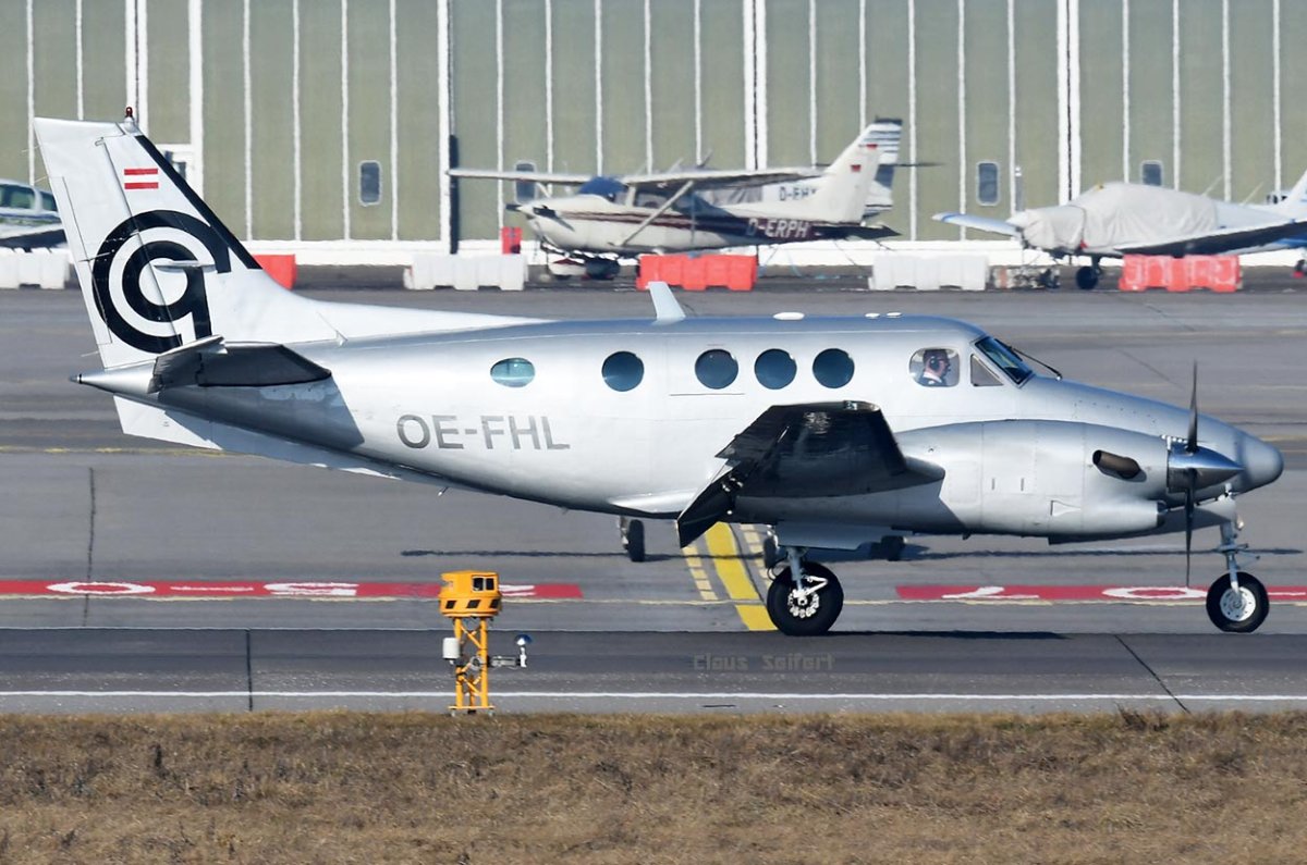 OE-FHL.jpg