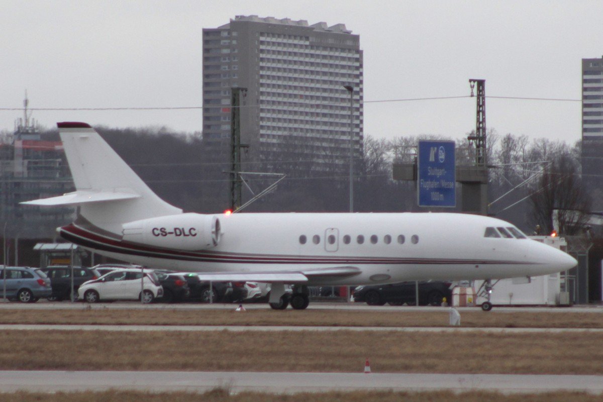 CS-DLC     Dassault Falcon 2000EX   Netjets