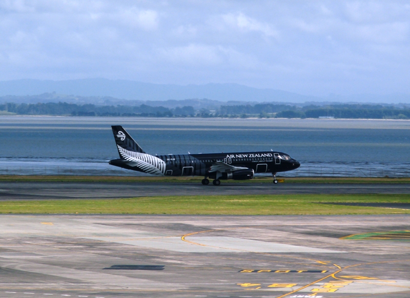 AIR NZ "All Blacks" ZK-OJR