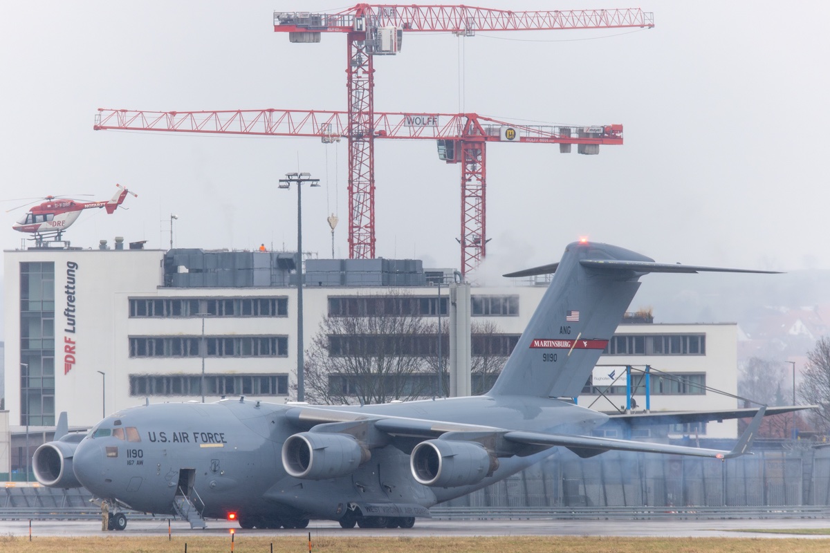 24-03-06_89-1190, C-17, USAF.jpg