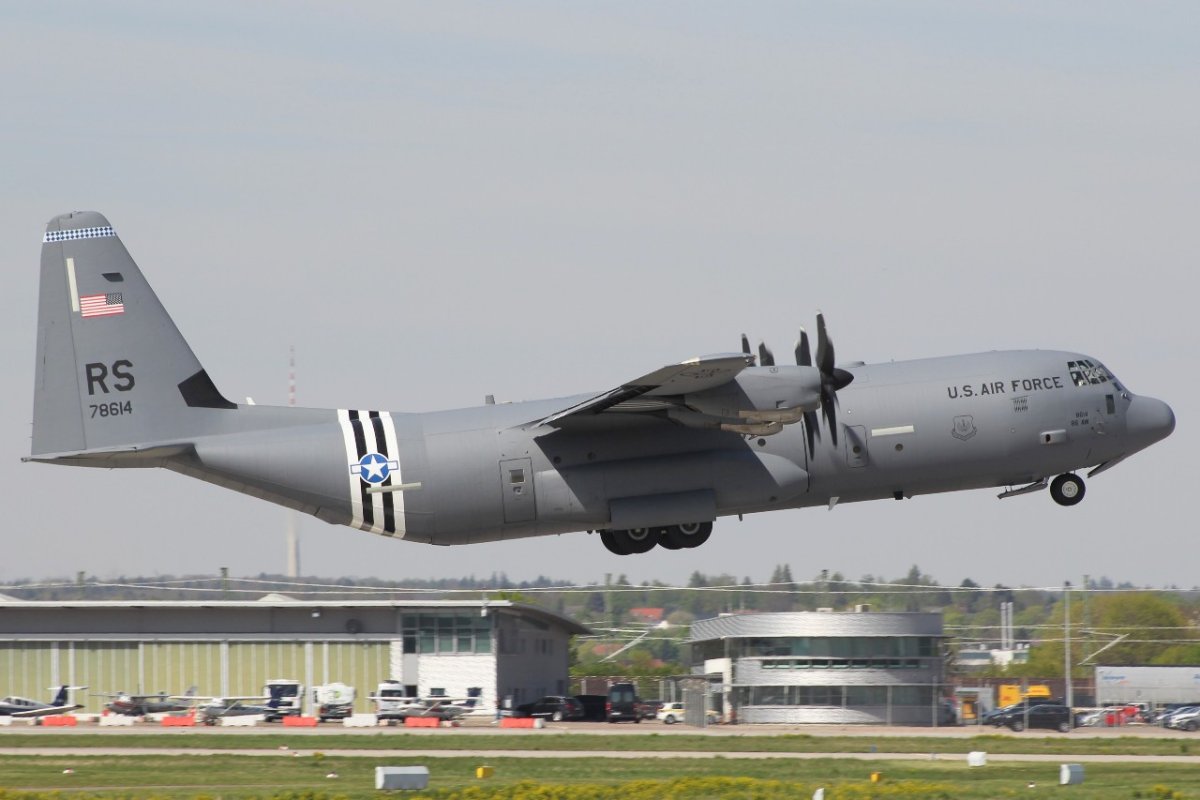 07-8614/RS      C-130J-30        USAFE