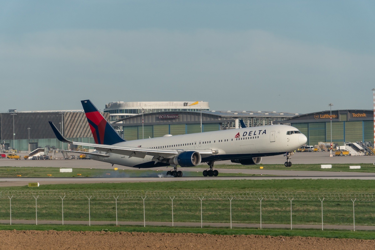 N1200K Delta 763.jpg